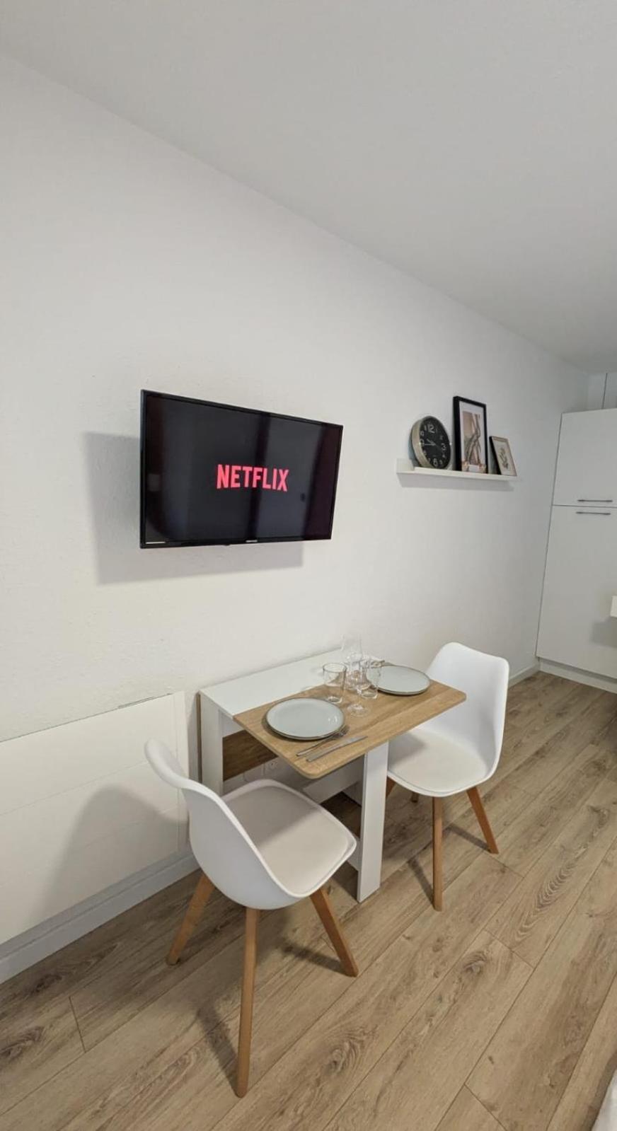 Studio Rez De Chaussee Avec Terrasse Centre Thermal Et Touristique - Casa Amnéville Eksteriør billede